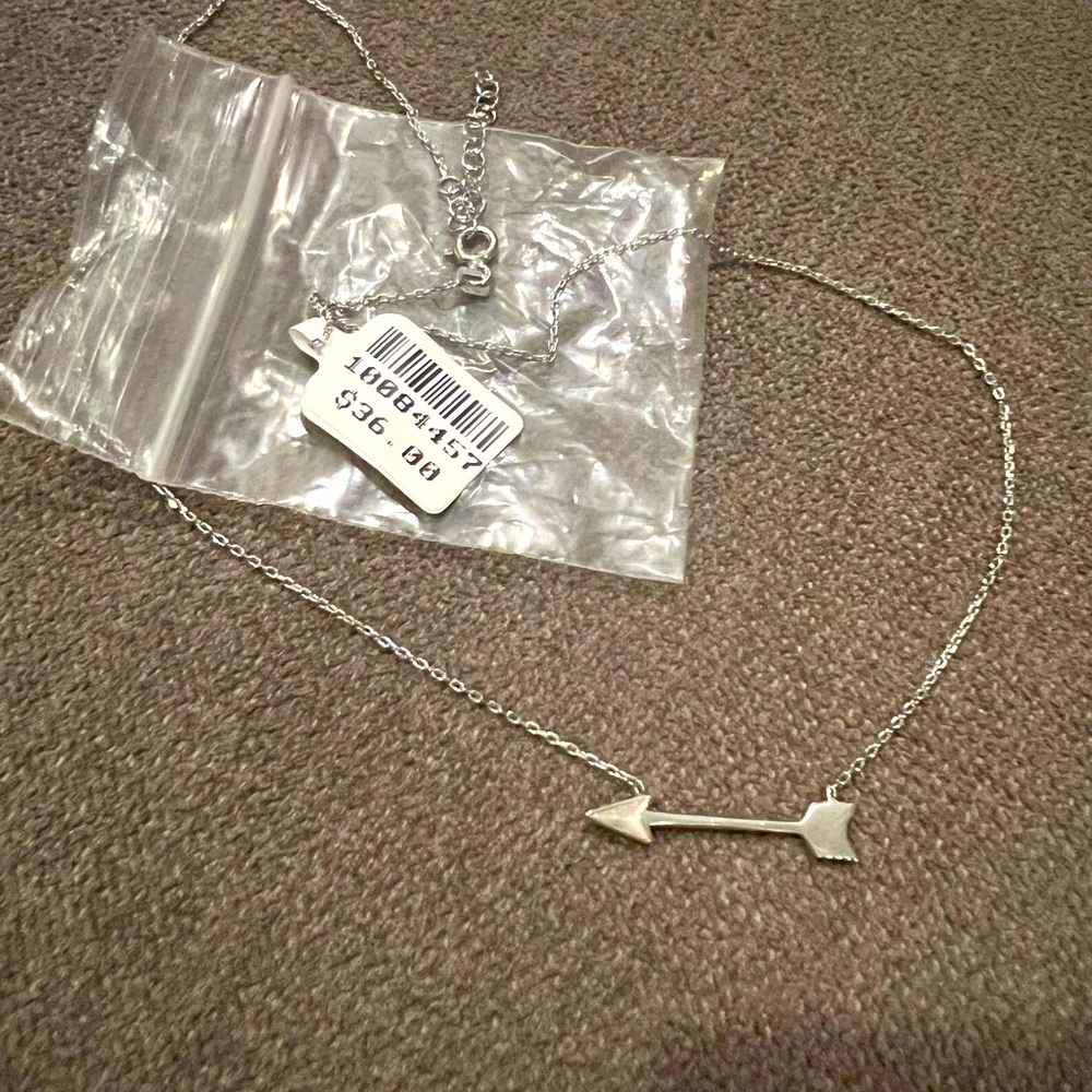 NWT Real Silver necklace